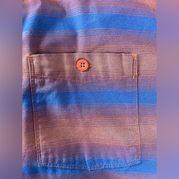 Mountain Hardwear XL Men’s Blue & Rusty Type Color Cotton Poly Button Shirt - Picture 3 of 11